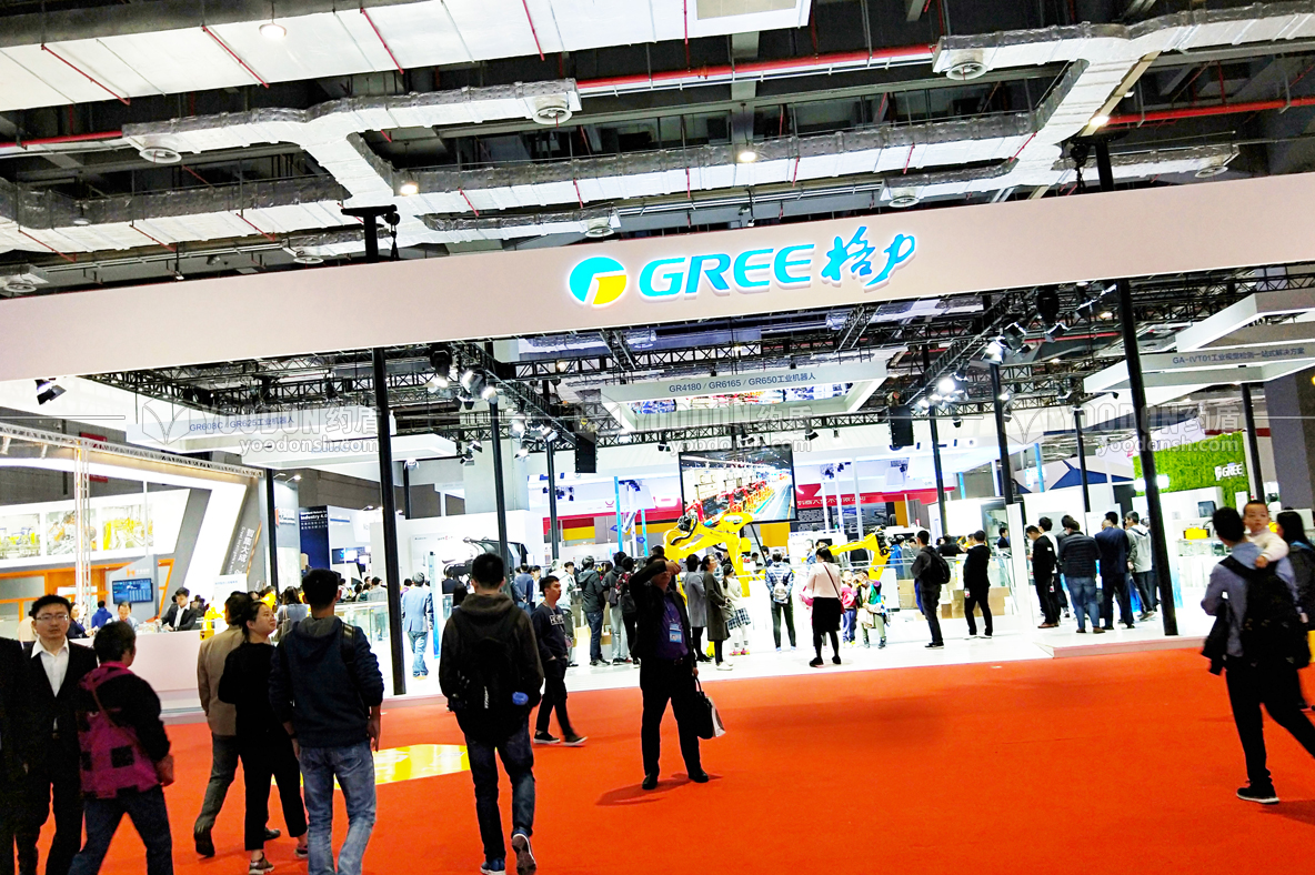 如何將企業(yè)標(biāo)識作為設(shè)計元素融入到展覽設(shè)計中